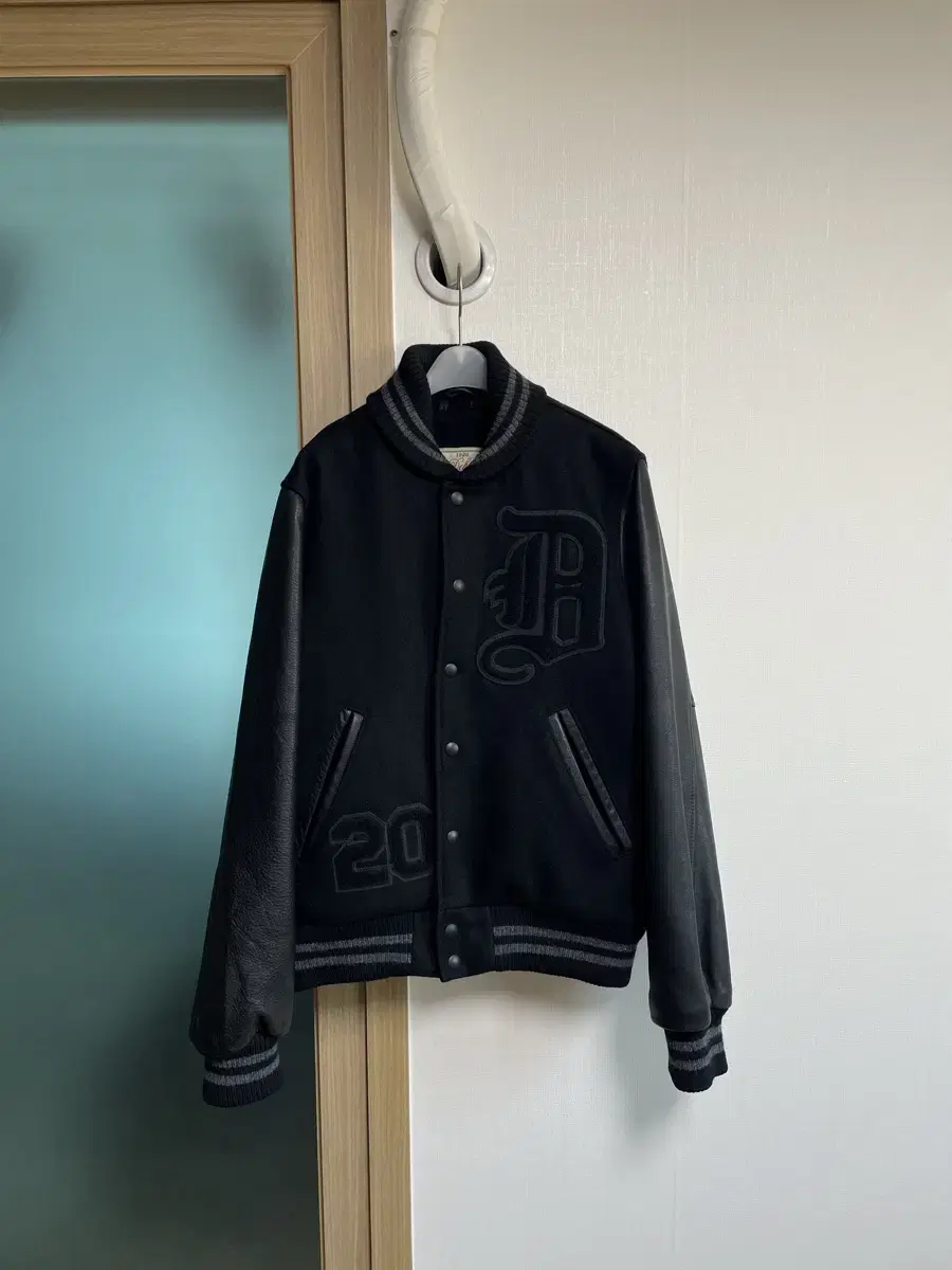 Dehen 90s Vintage Varsity Jacket