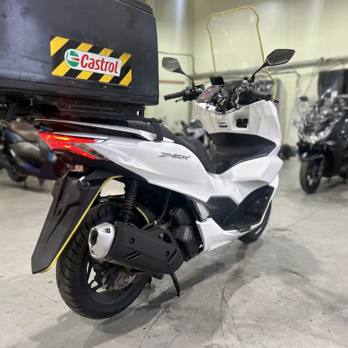 혼다 PCX125 ABS 2022년 3만KM 배달셋팅 구동계 교환 완료