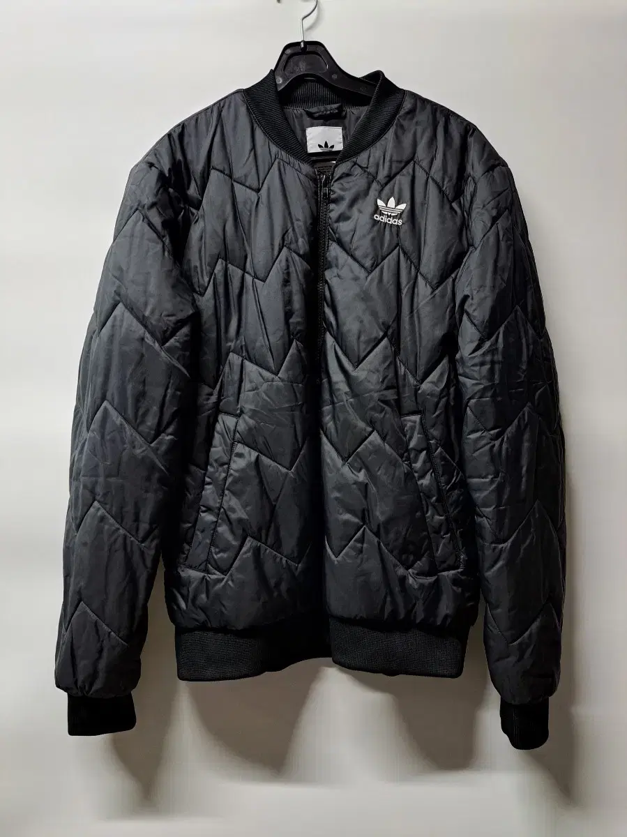 (m) Adidas Quilted Jacket