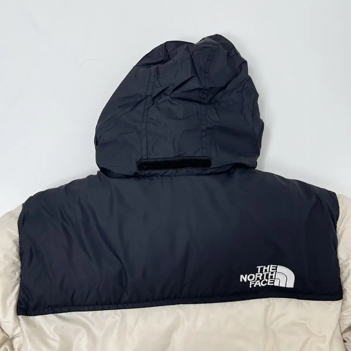 (무료배송) TNF 노스페이스 eco 아이보리 눕시 700 패딩