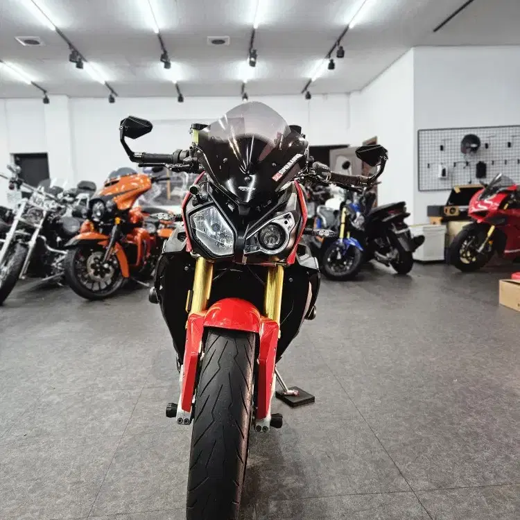 18년 BMW S1000R / 부산 울산 양산 김해 마산 창원 경주 진주