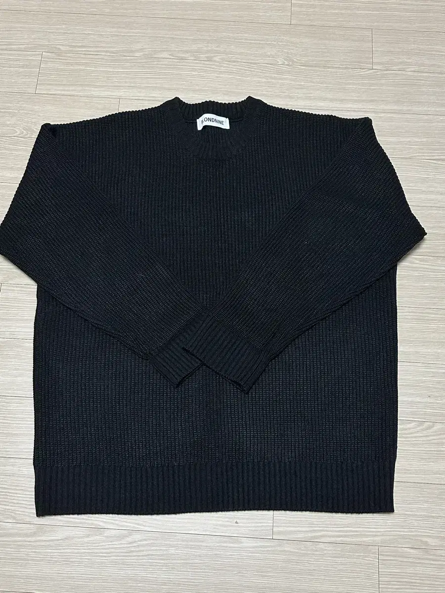 Blond or black knit