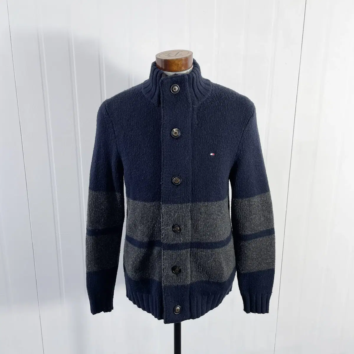 E1 Tommy Hilfiger Men's Knit Jacket size 95