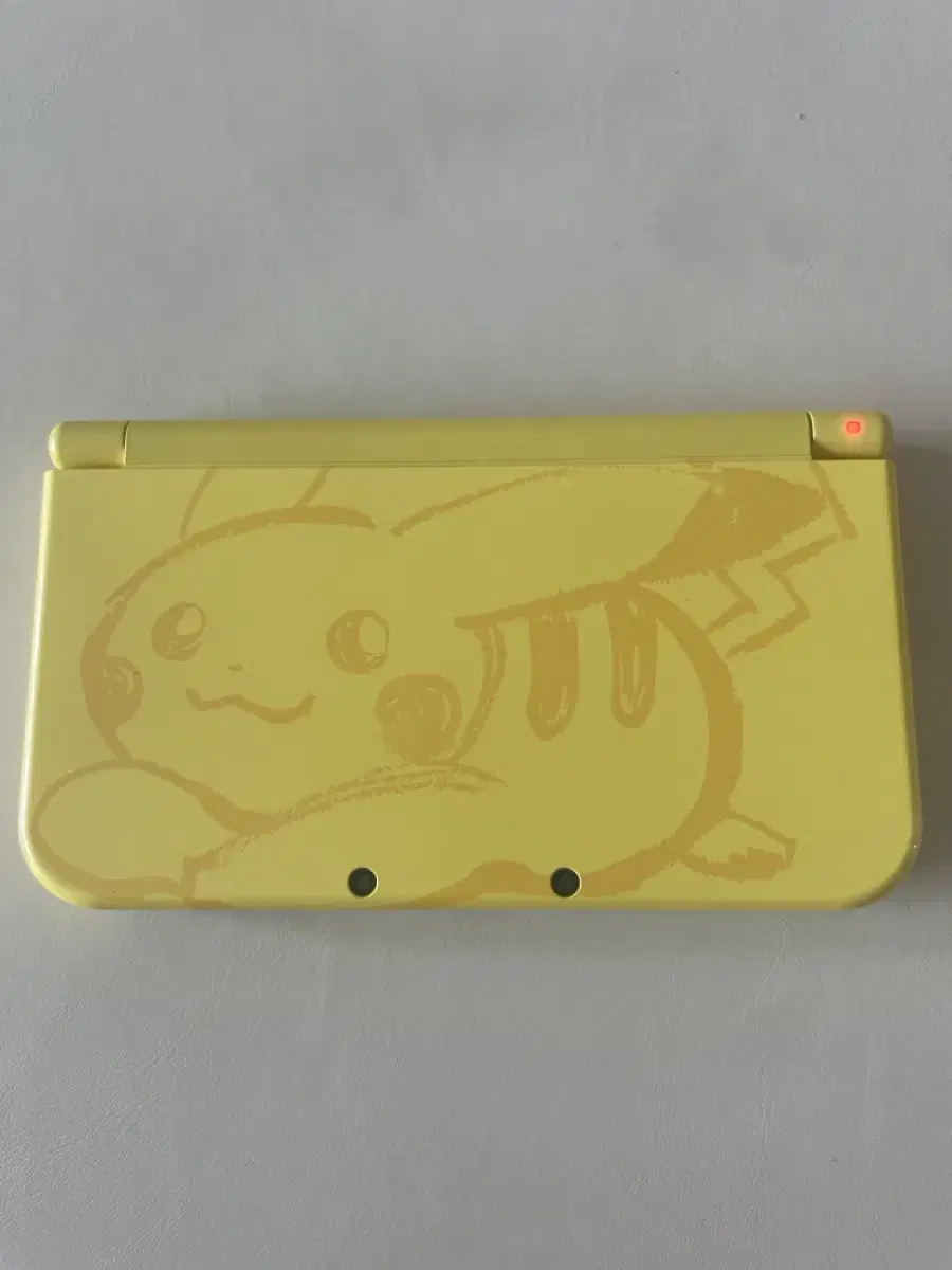 닌텐도 NEW 3DSXL 피카츄에디션