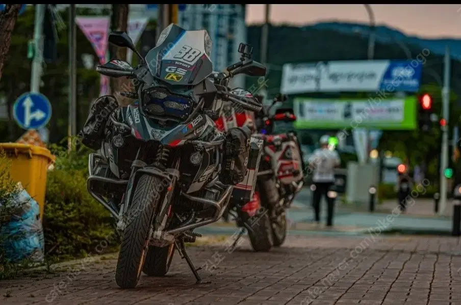 bmw r1250gs 노말 21년식  풀튜닝급매