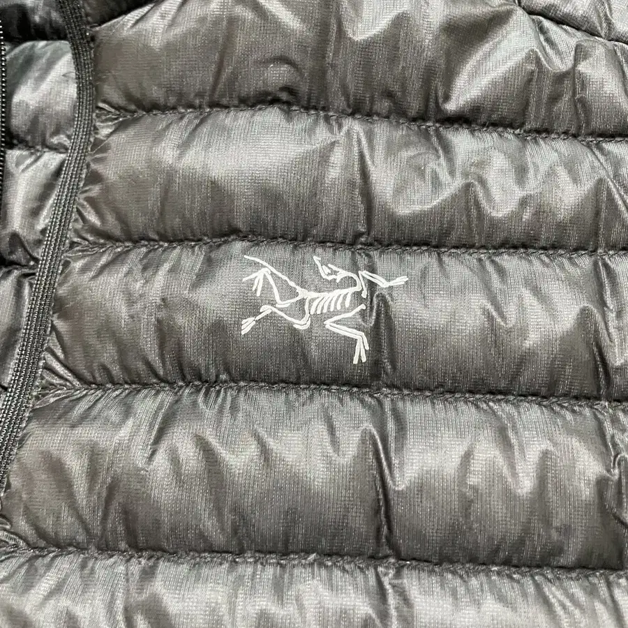 [L]Arc'teryx Cerium Hybrid 경량패딩