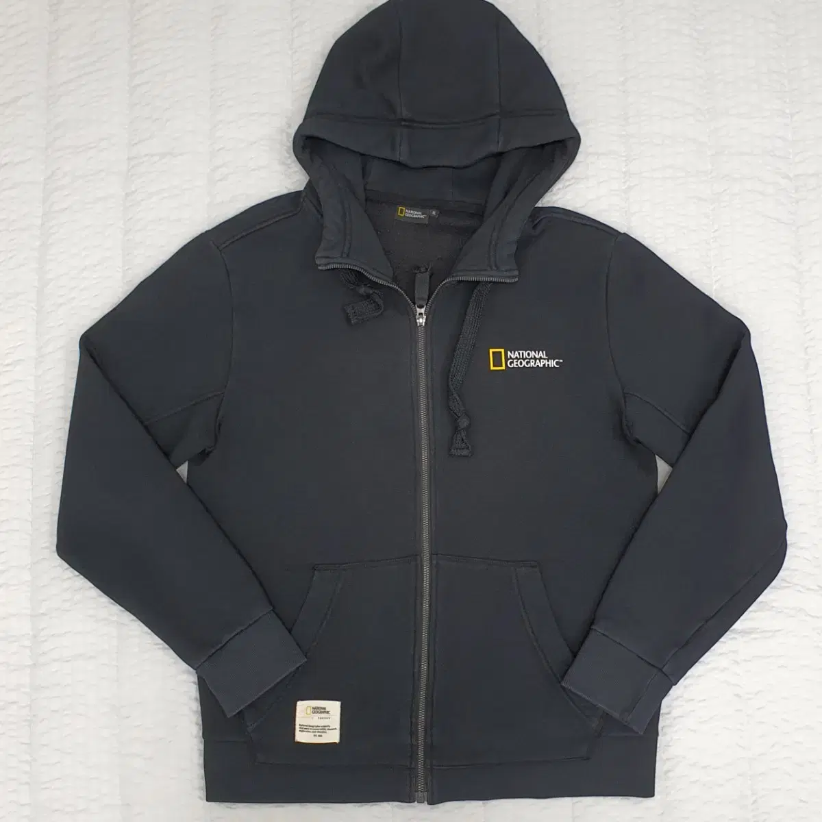 National Geographic Hooded Man105