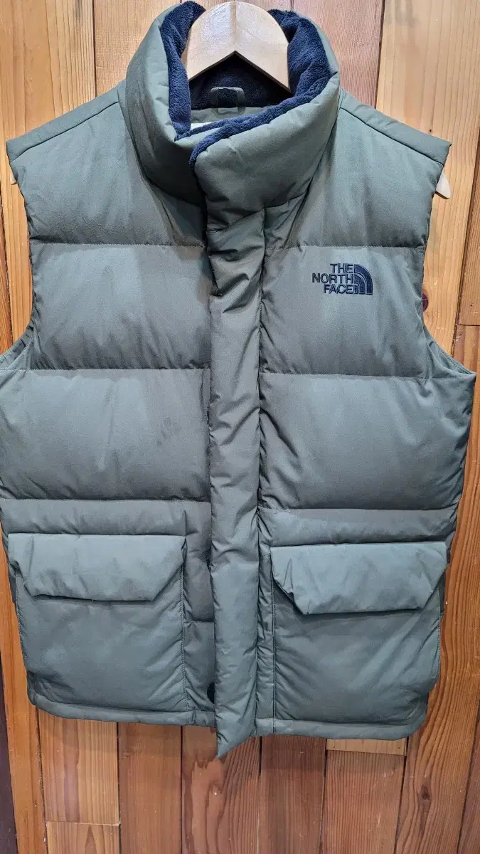 The North Face Goose Down Men's Puffer Vest Size 100L