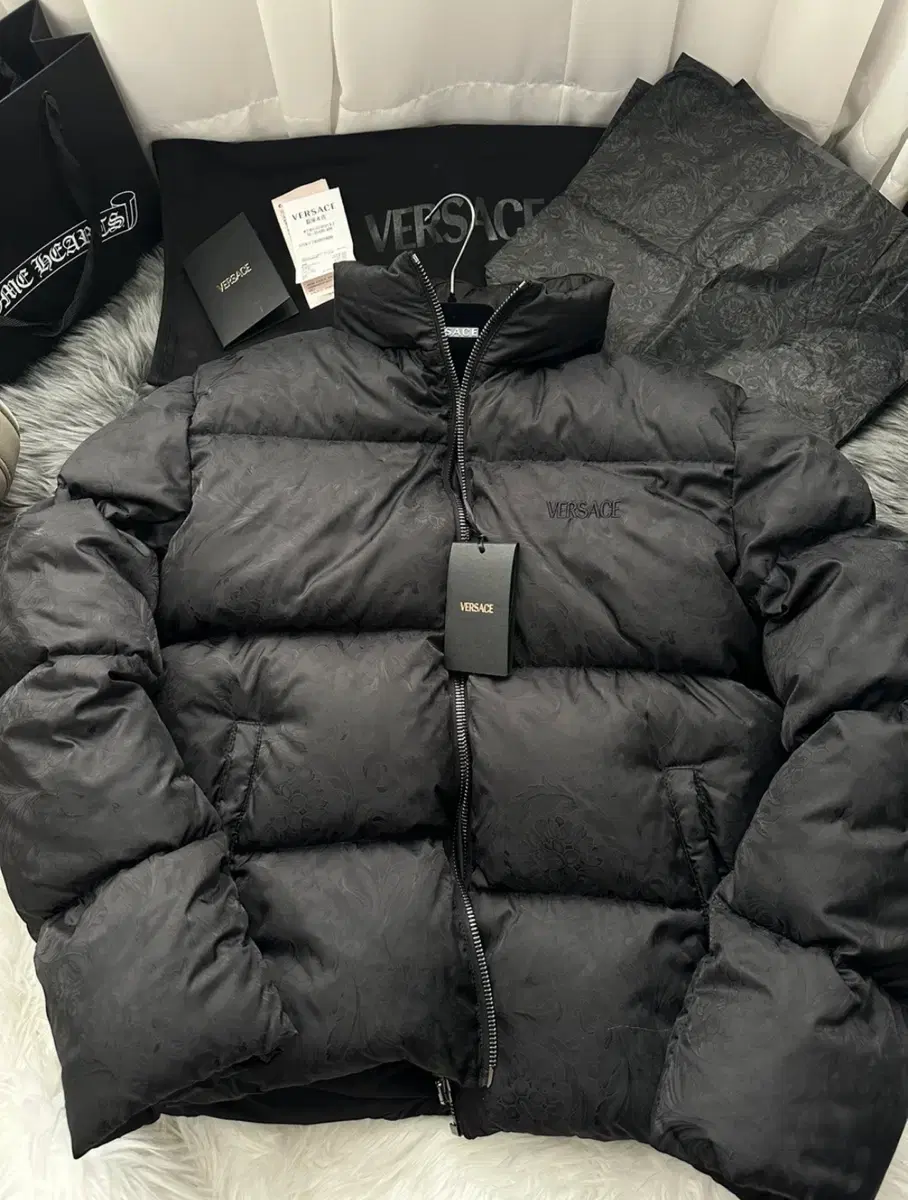 Versace Barocco jacquard padded jacket for sale 24FW