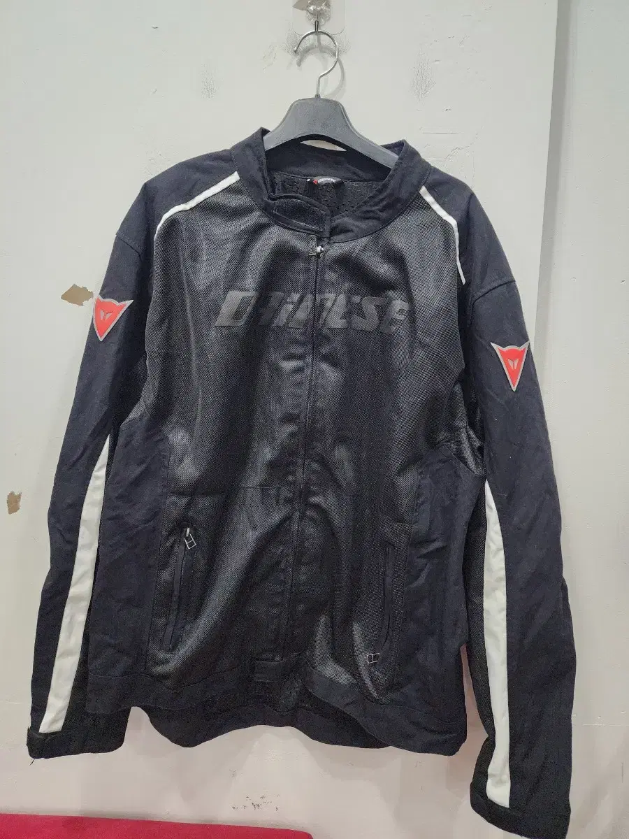 Dainese zip-up jacket 100