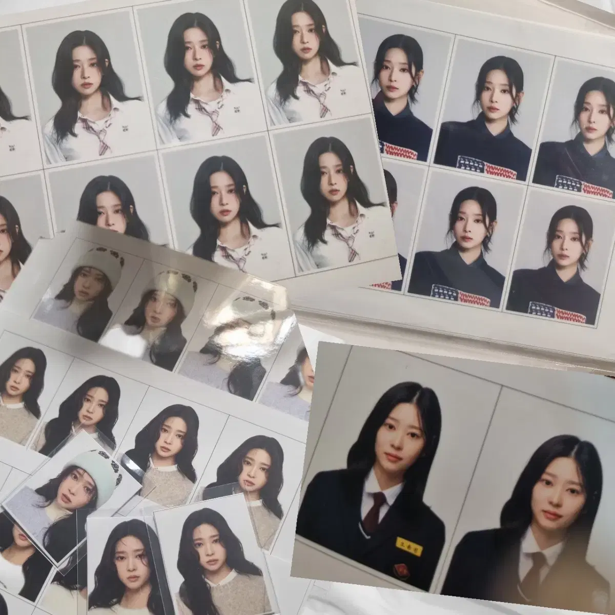 [2+1]Minjoo Kim Photo / KIRSY Connection Oh Yunjin School uniform Photo / Boyhood Kang SunhwaKang Hyewon