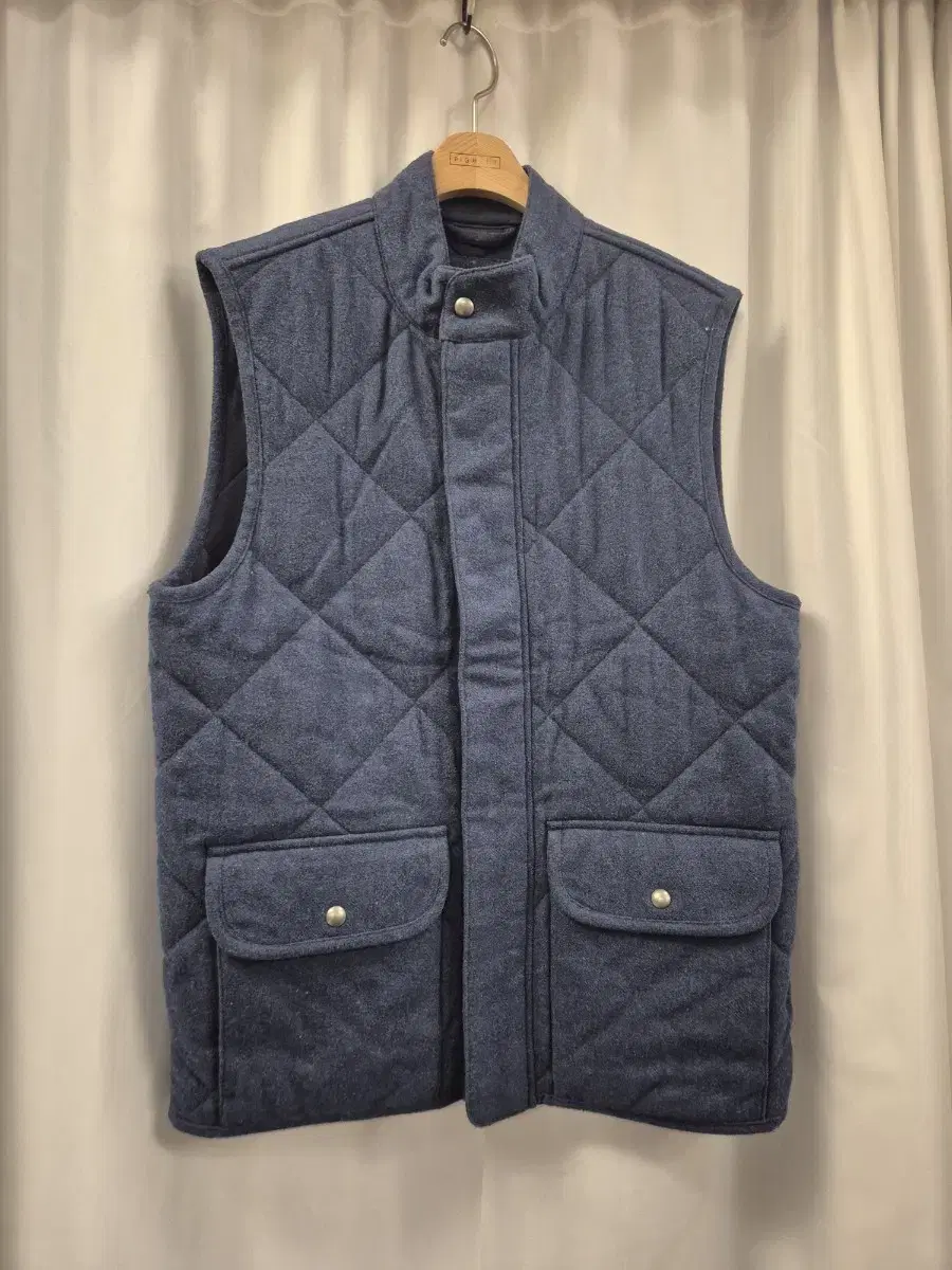 Gap Wool Quilted Vest M