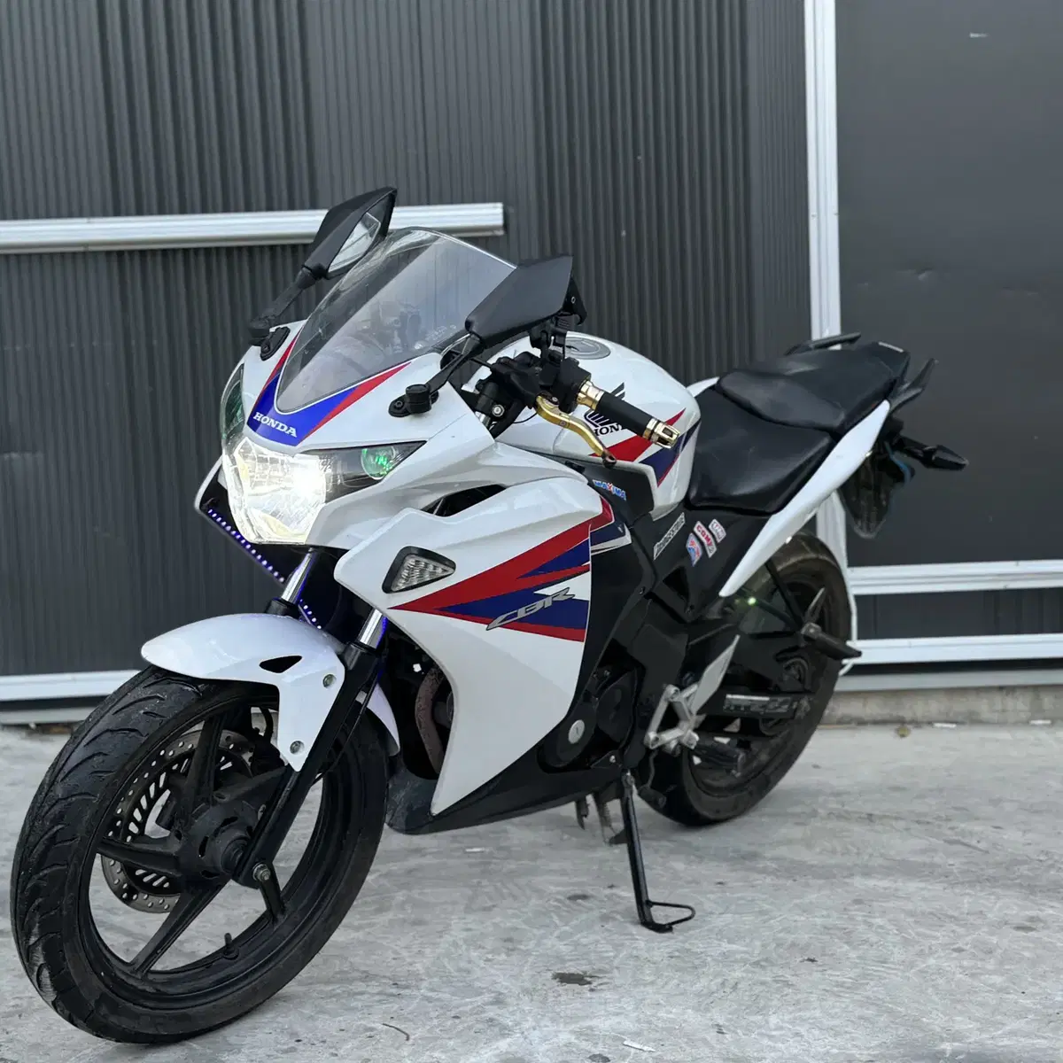 cbr125/12년 실매물 2만km 엔진최상급 차량 판매합니다.