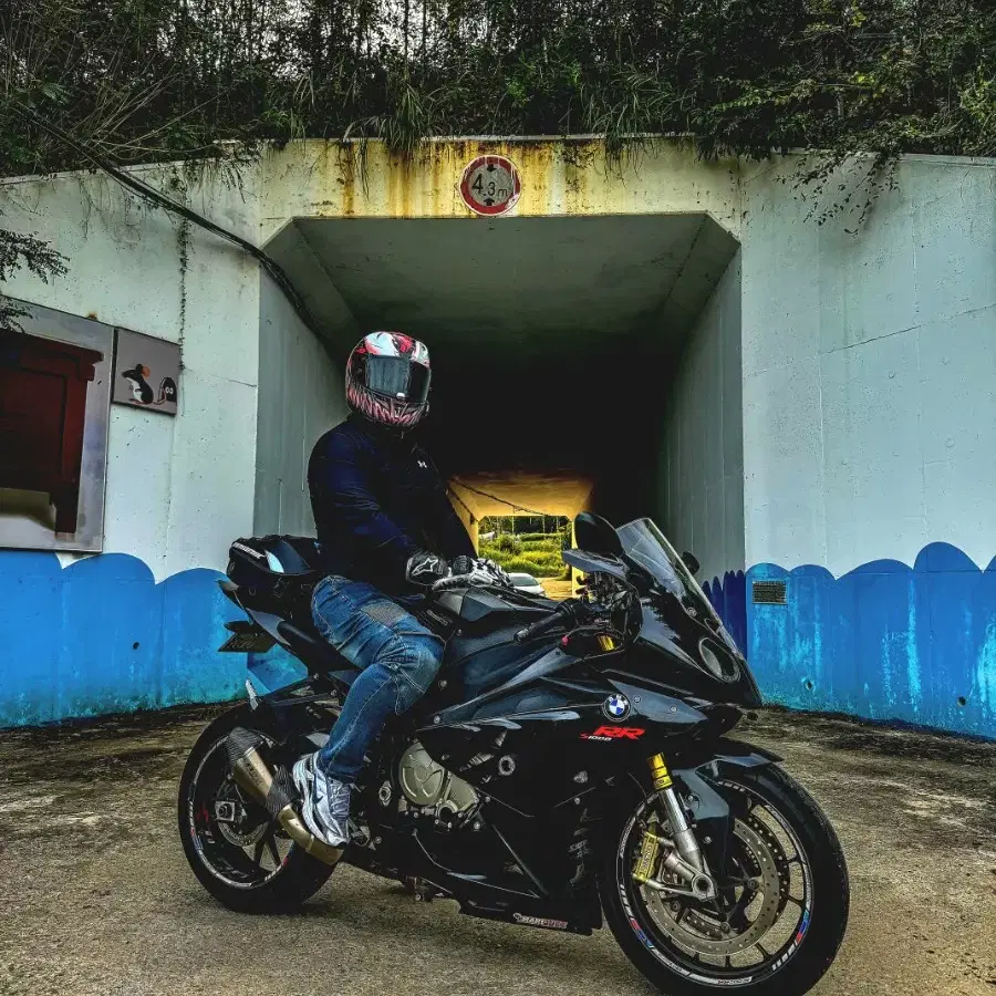 오토바이 bmws1000rr 팔아요