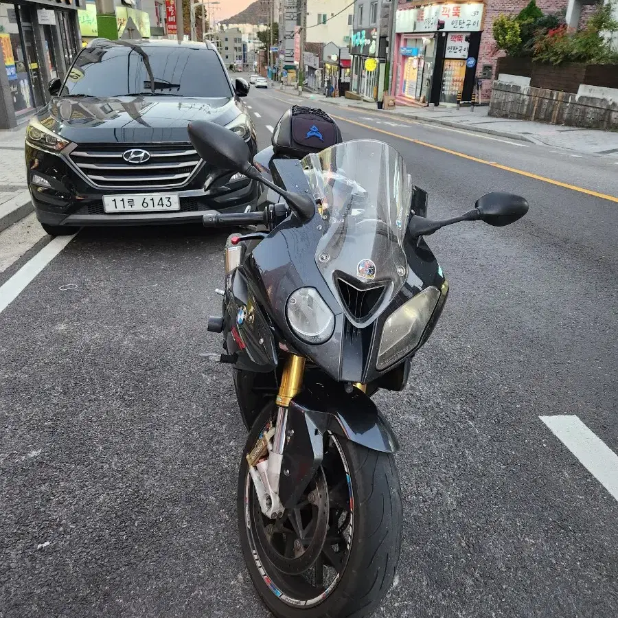 오토바이 bmws1000rr 팔아요