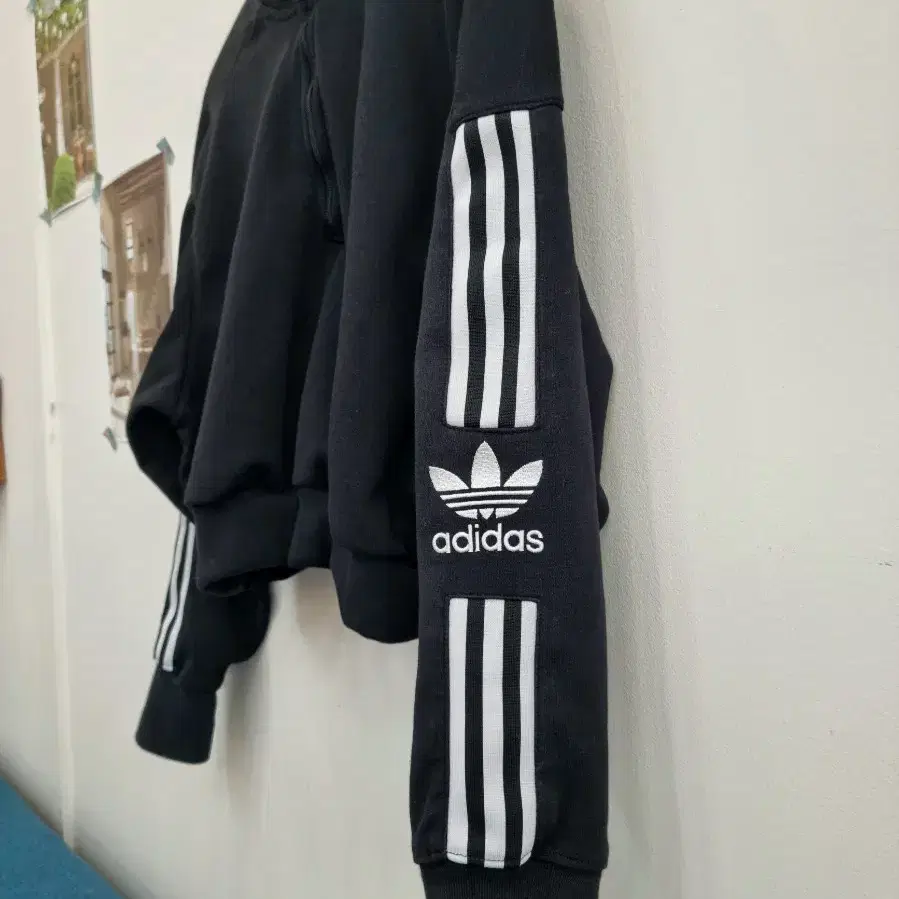 adidas 아디다스 크롭 반집업 불꽃 블랙 삼띠 빈티지 업사이클링