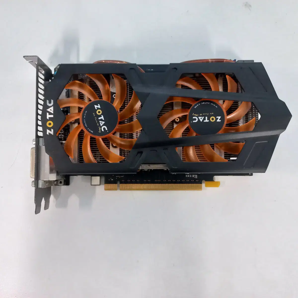 ZOTAC 지포스 GTX660 D5 2GB DUAL SILENCER