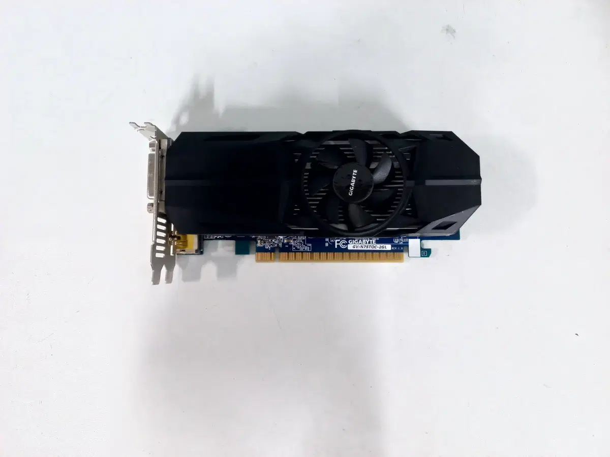 GIGABYTE 지포스 GTX750 Ti UD2 OC D5 2GB LP