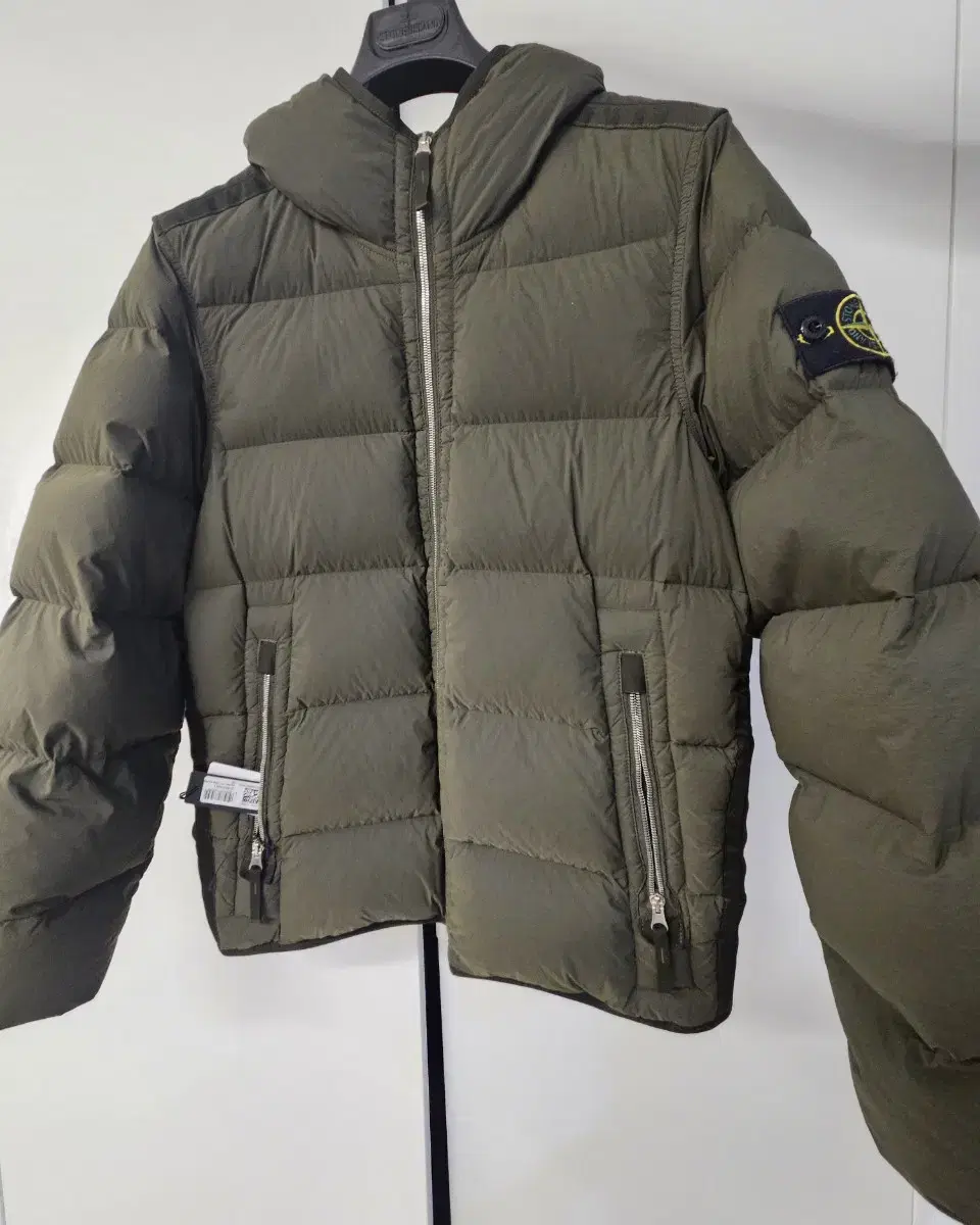 Stone Island Seamless Tunnel Down Puffer Khaki 23FW