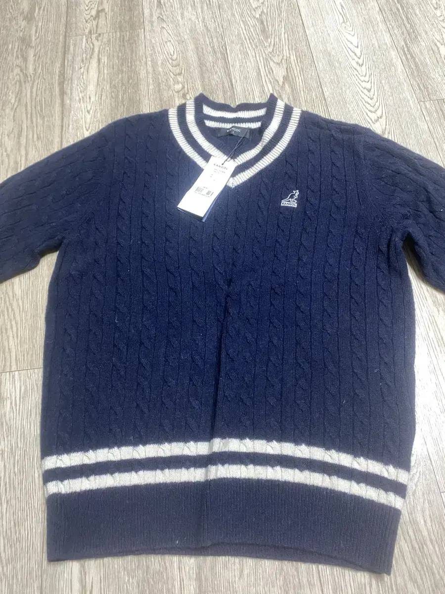 캉골 preppy knit