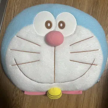 도라에몽 쿠션