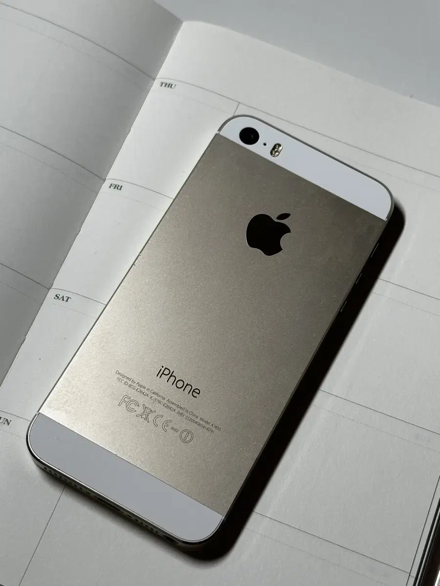 iPhone 5s Gold 32GB Subphone Airplane