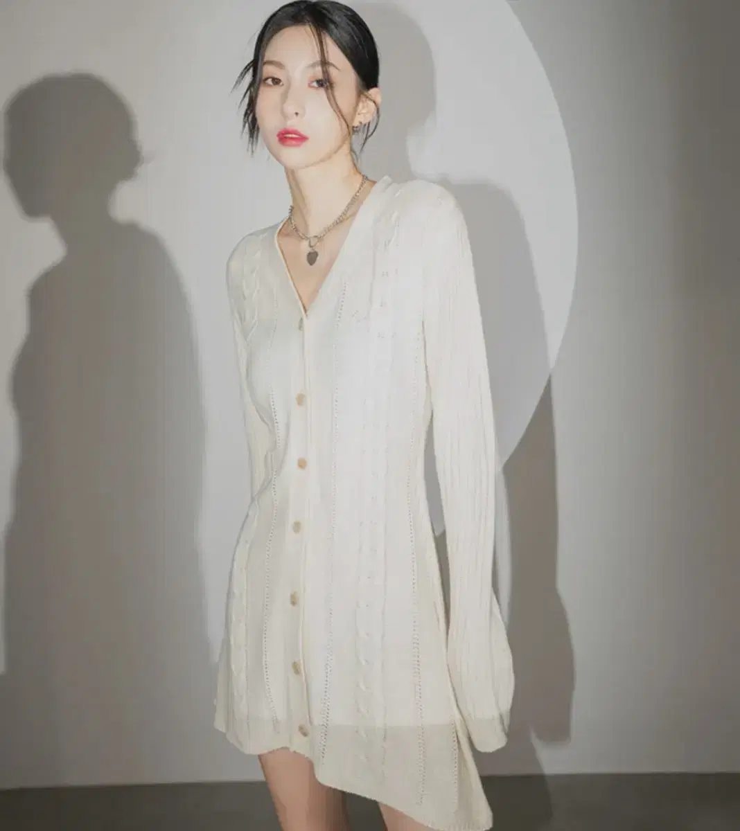 무신사 어반드레스 Punching knit dress ivory 아이보리