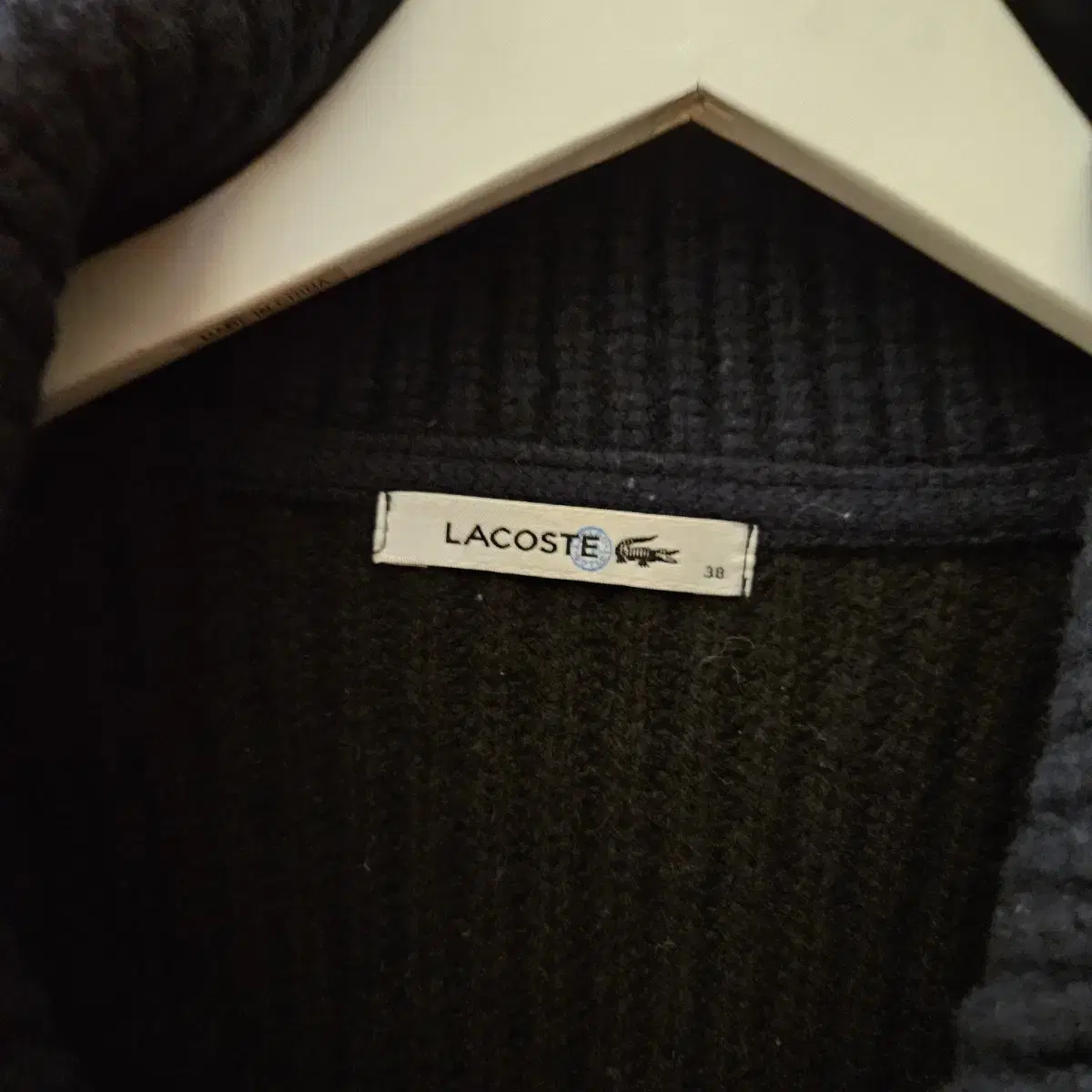 라코스테(LACOSTE) 빅 카라넥 버튼 양모 가디건 자켓