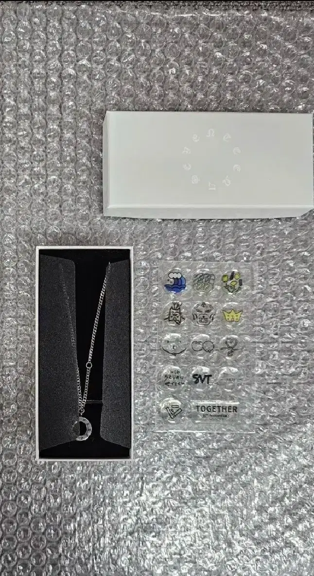 Seventeen 6th Anniversary Necklace New unused epoxy stickers.