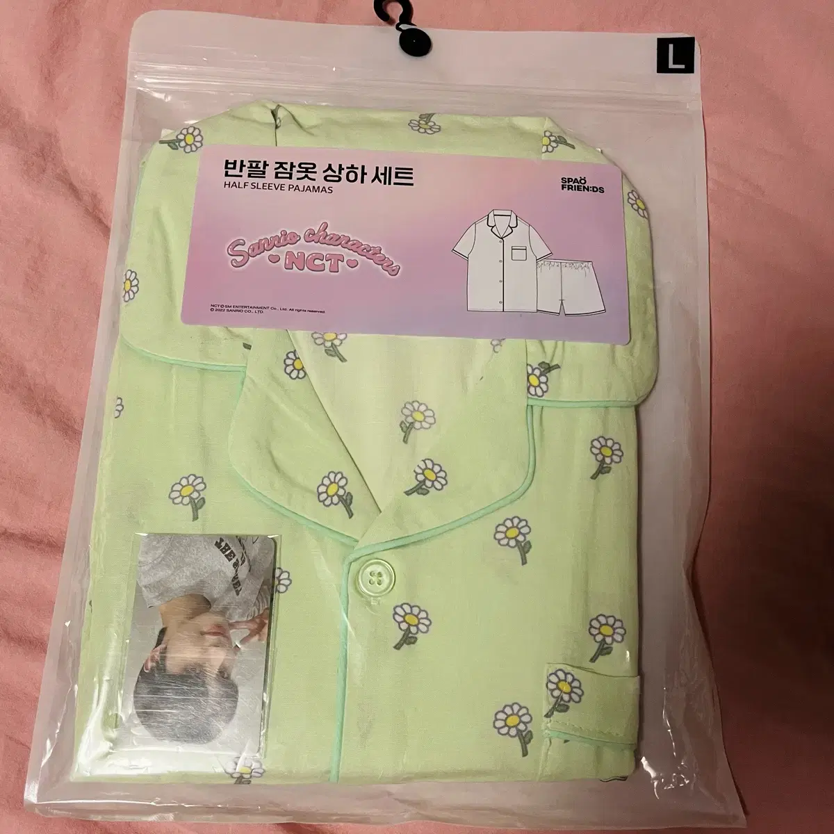 Spao x NCT jungwoo Pajamas size L Unsealed New in Box