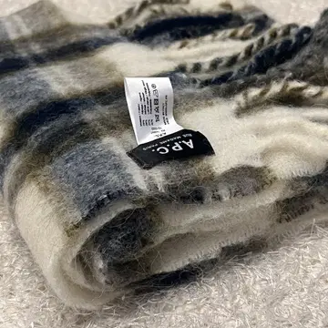 A.P.C. Women's Scarves | Elegance and Cozy Comfort | Accessories