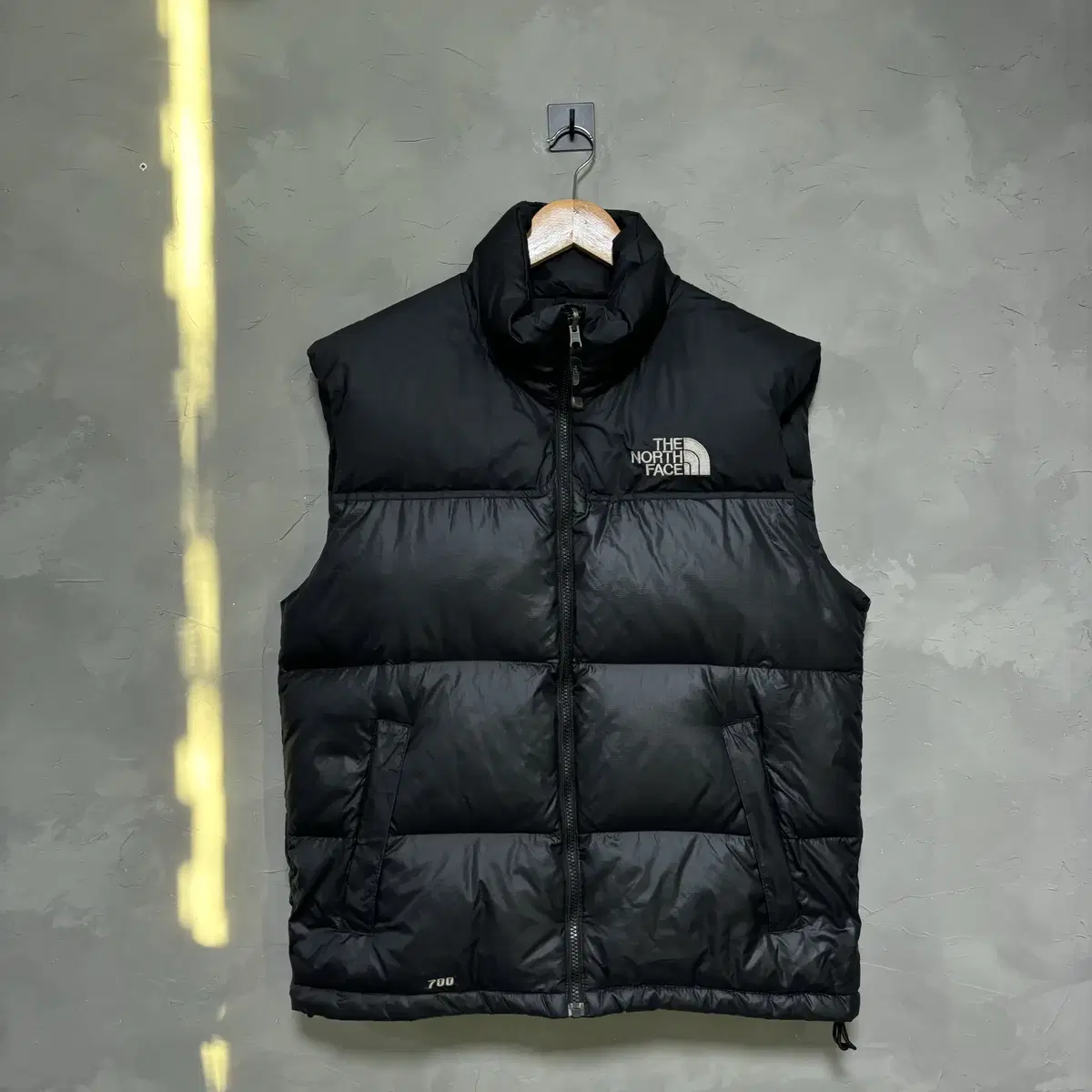 The North Face Nupsi 700 Goose Down Puffer Vest Black