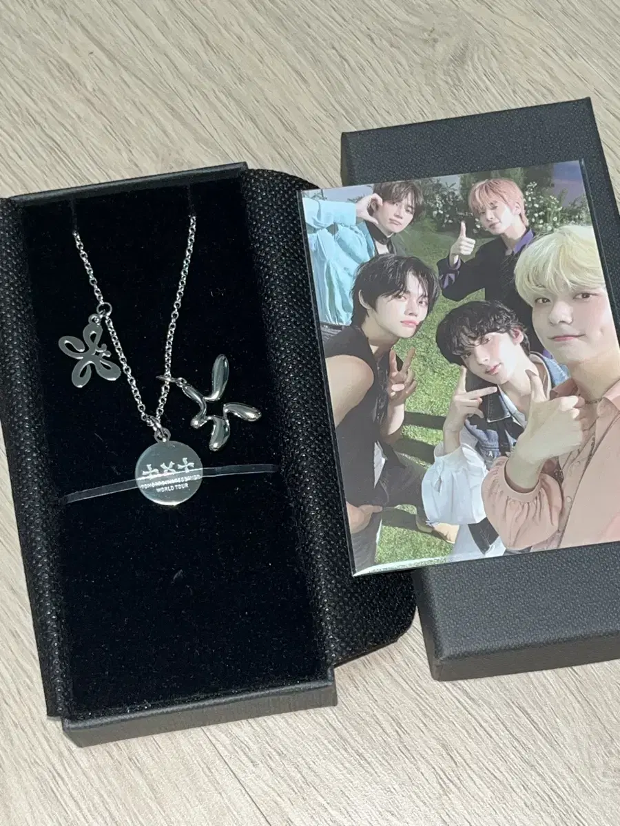 Sweet Mirage Goods including txt necklace sell photocard 