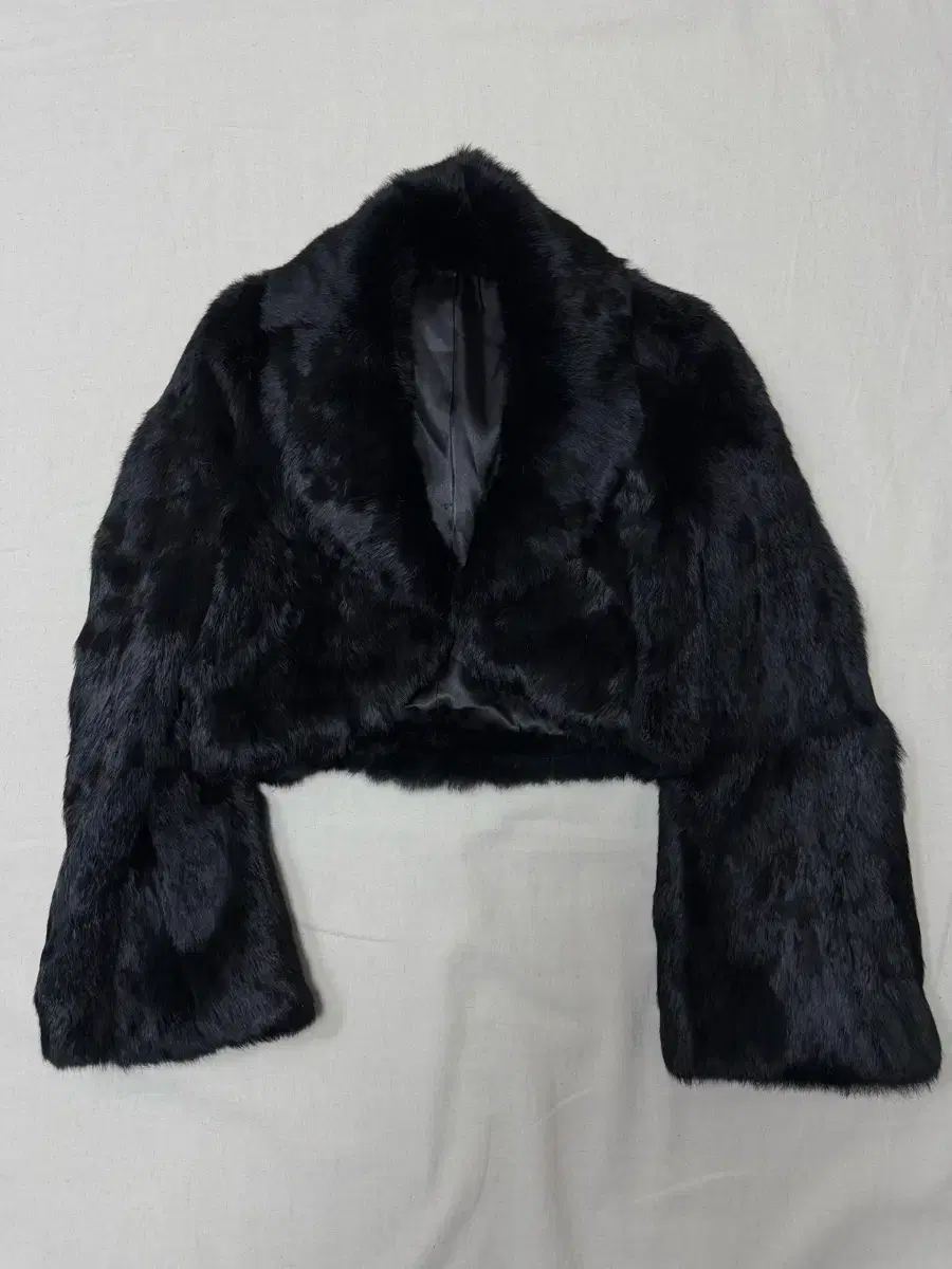 real rabbit fur crop jacket 토끼털 퍼 크롭 자켓