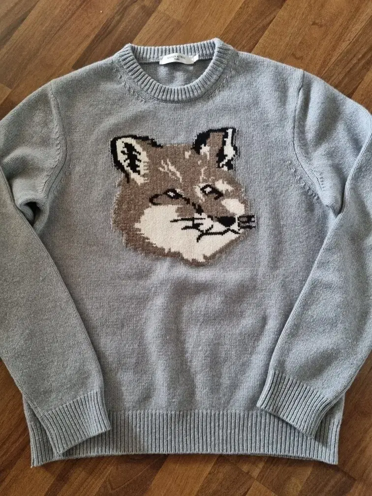 Maison Kitsune Women's Wool sweater size M for sale