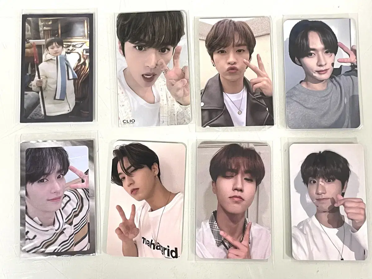 Skz lee know han photocard WTS