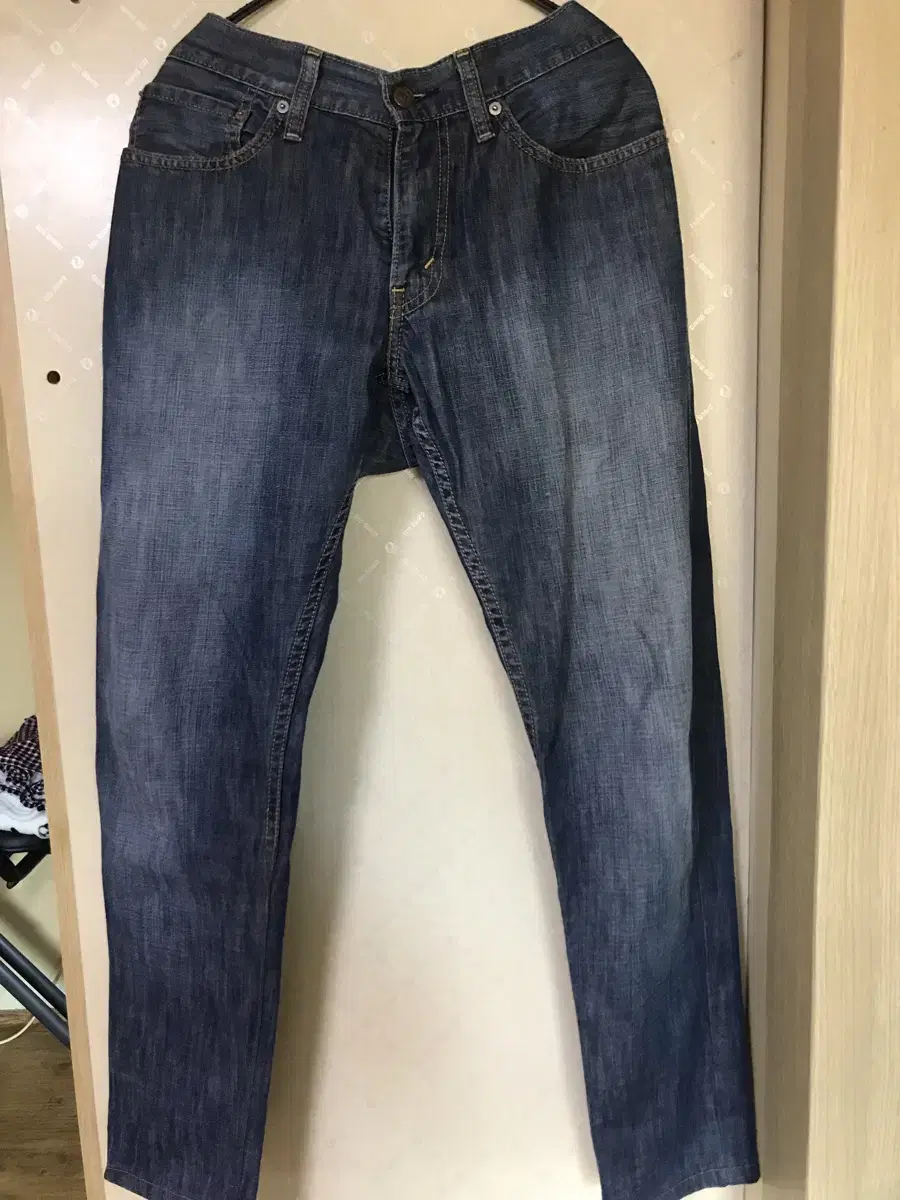 Levi's 514 Slim Fit32 Jeans