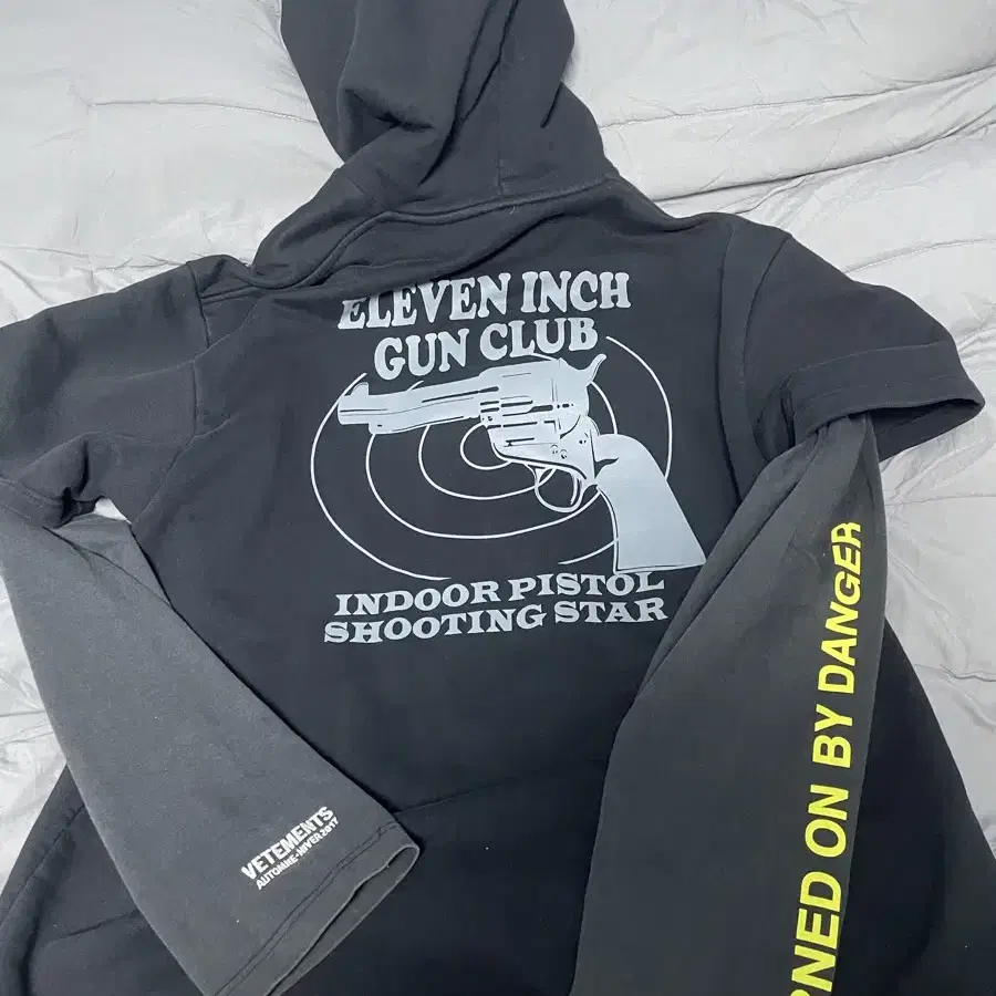 VETEMENTS | 베트멍 [L] Betmung Gun Club Hoodie #베트멍,#베트