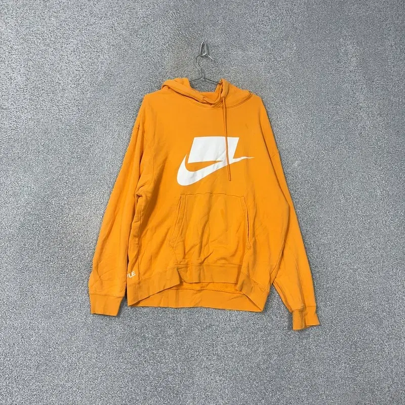 Nike Big Logo Printed Orange Hoodie XL