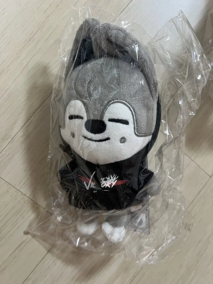 Straykids Mini Version bang chan Wolfchan skzoo doll sealed wts sell Skz