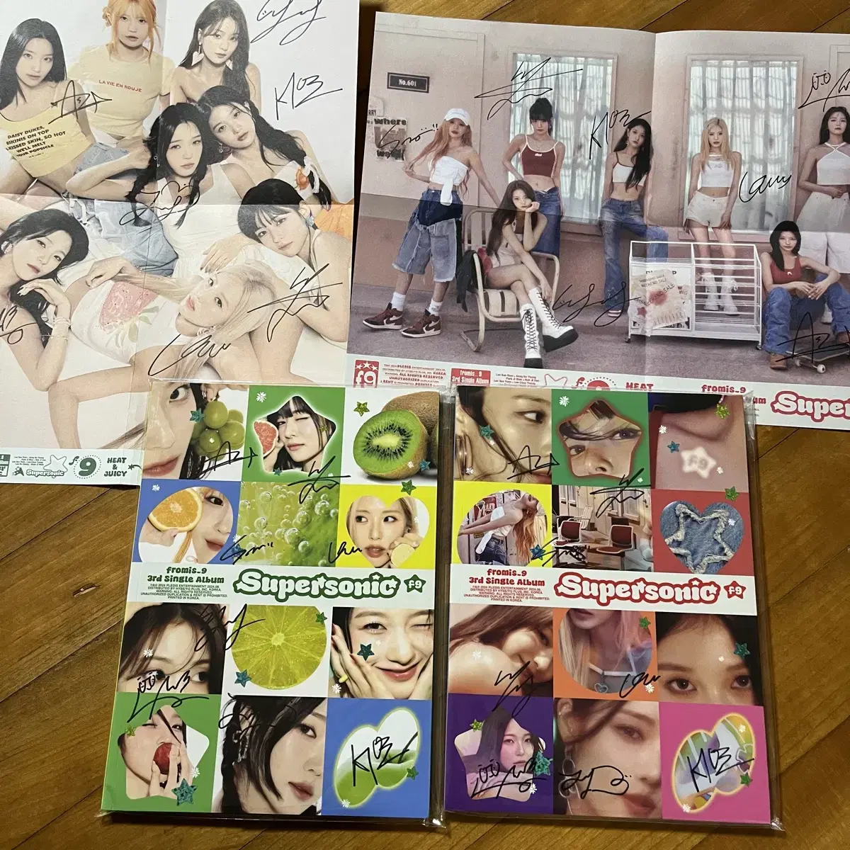 Fromis 9 Supersonic All members signed album poster jiheon chaeyoung nakyung Hayoung