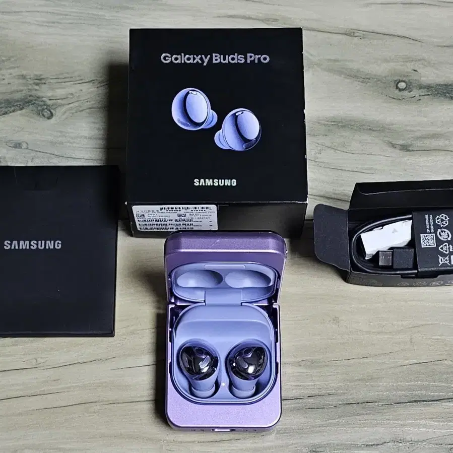 삼성 Galaxy Buds Pro 판매합니다.