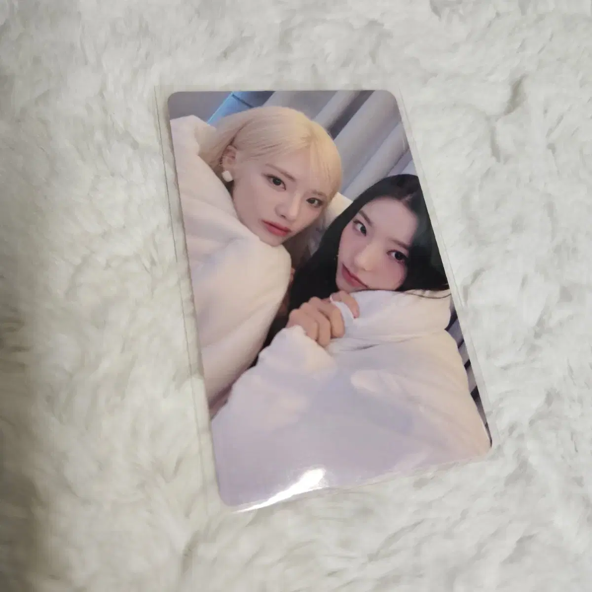 Fromis 9 jiwon saerom weverse Shop Live Unit Futon Foga WTS,Sell