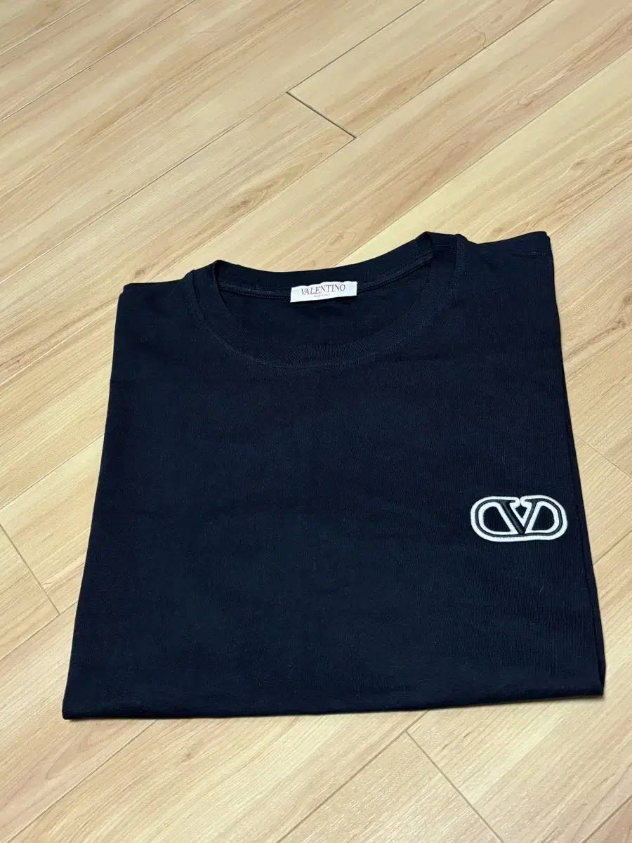 Valentino V-Logo Embroidered Black T-shirt