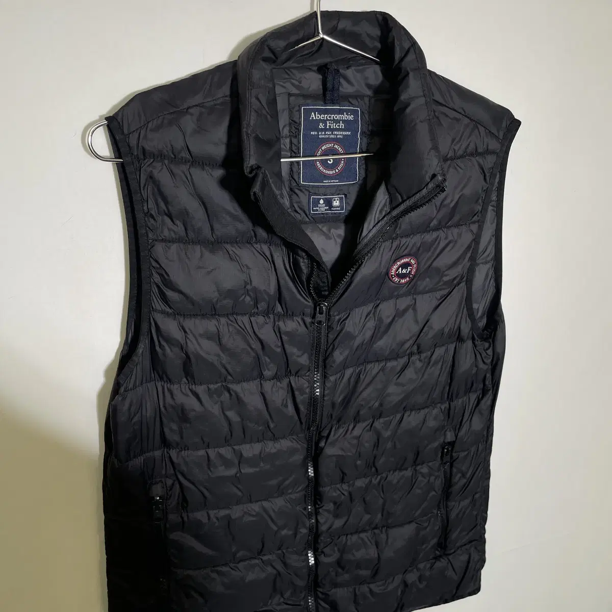 Abercrombie PrimaLoft Lightweight Padded Vest S