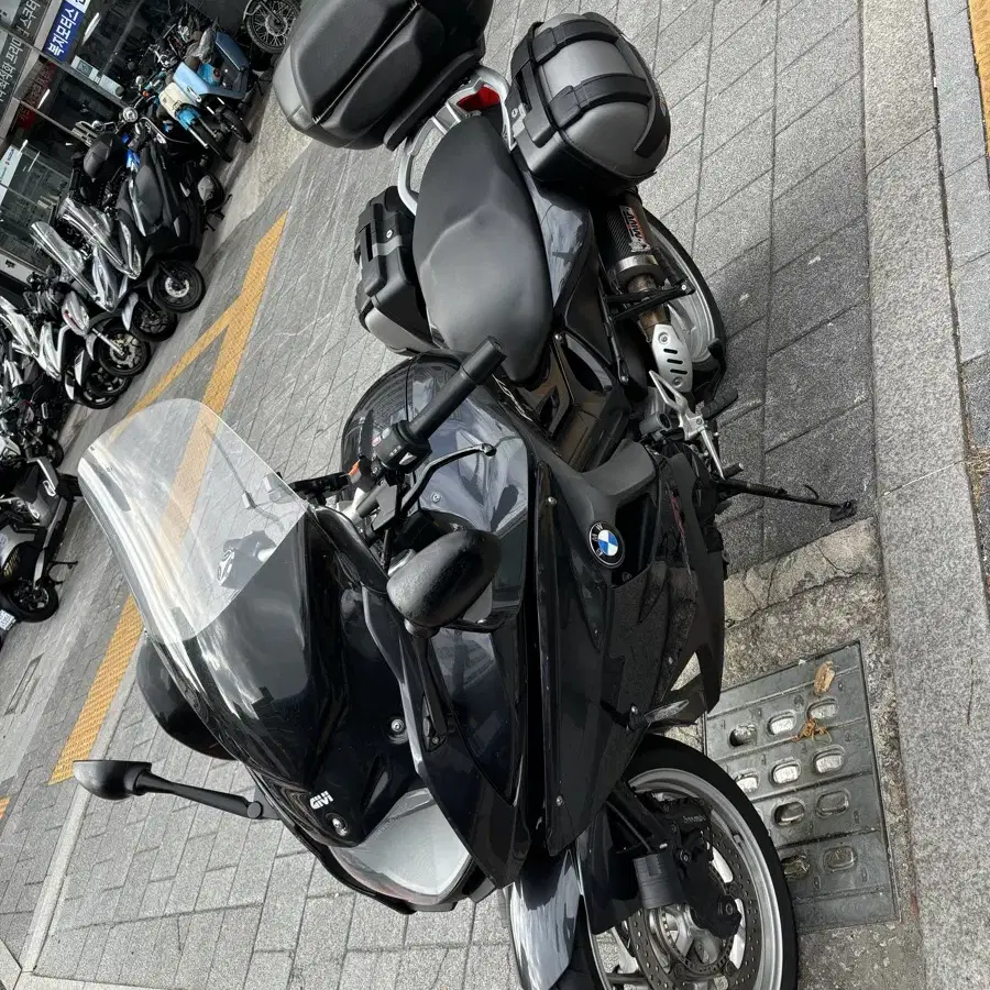 2013 F800gt 판매합니다:)