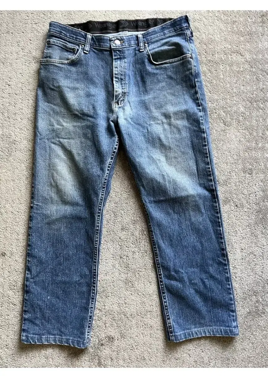 Wrangler jin Straight Regular Fit 32*27