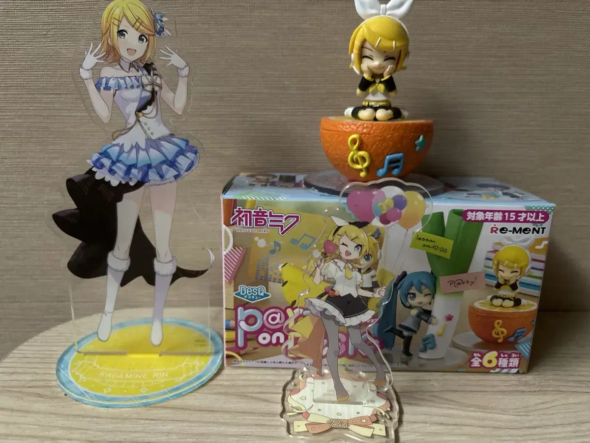 Kagamine Rin acrylic stand,party on desk sell in bulk GS Half-priced Delivery Free