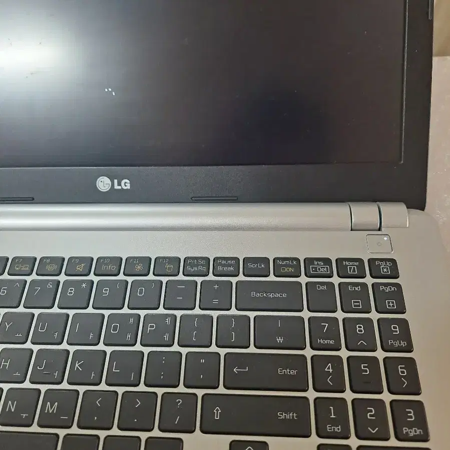 LG 15.6인치 12램 750기가