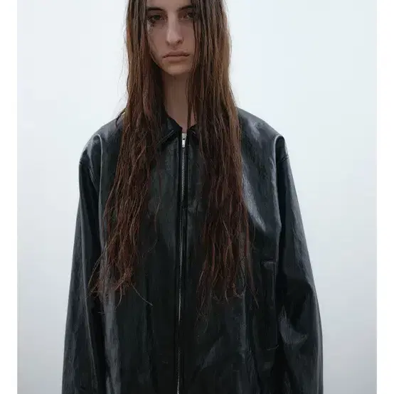 낫띵에브리띵 VEGAN LEATHER JACKET IN BLACK